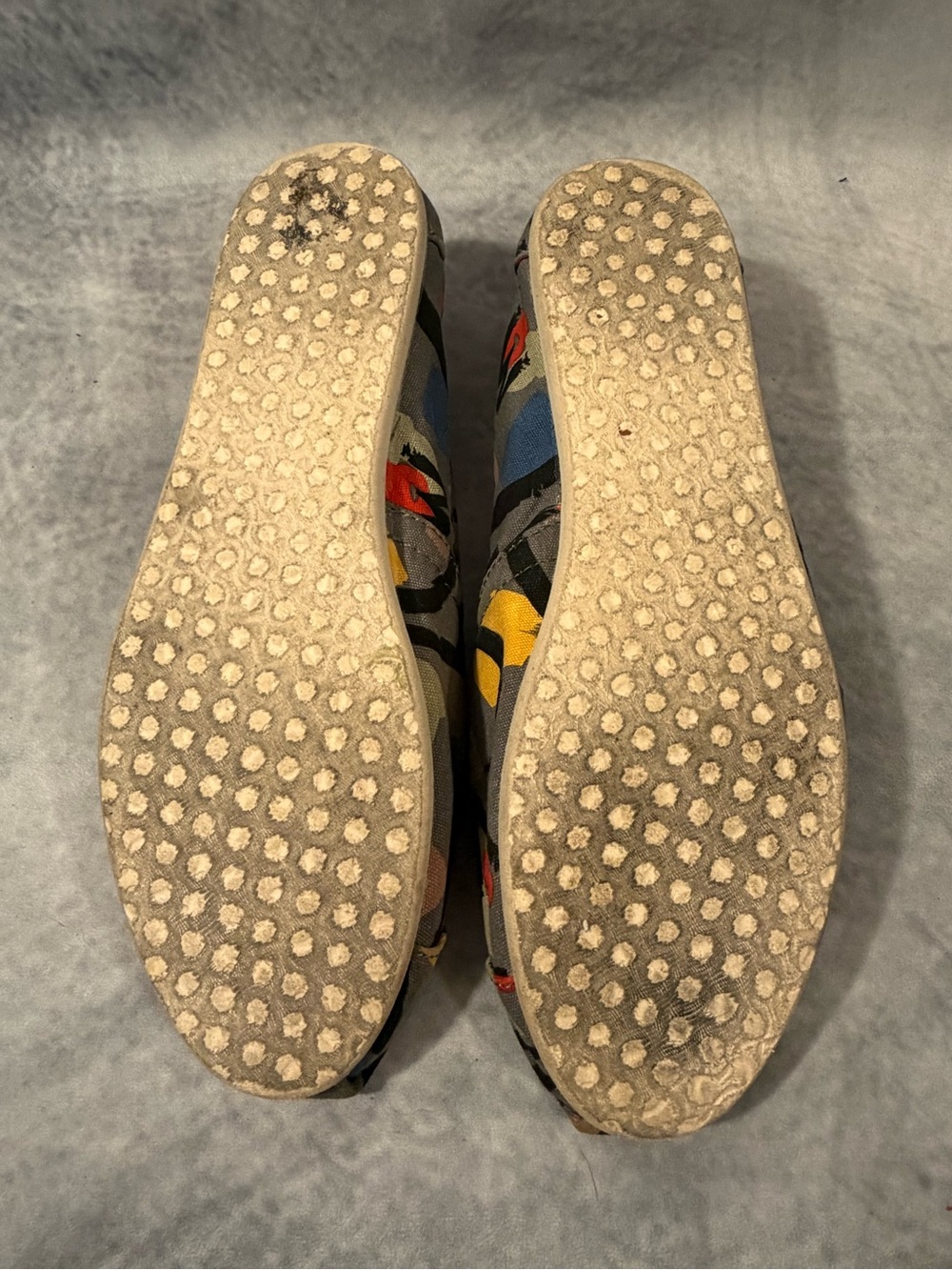 TOMS Classic Slip On Shoes Abstract Print Canvas Flats Women’s Size 7 - Picture 8 of 8